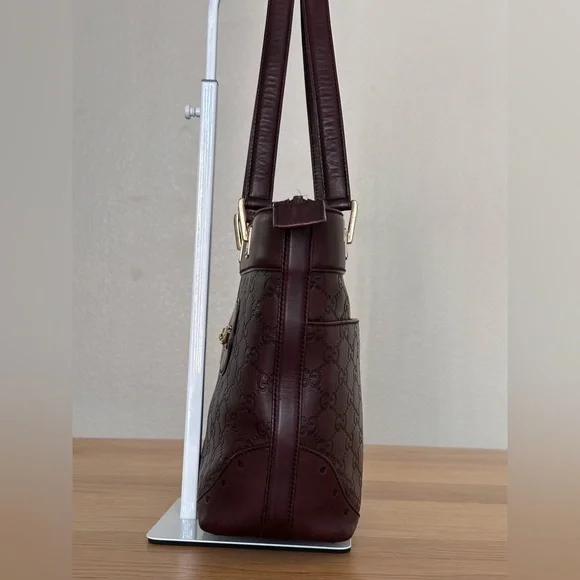 Gucci Guccissima Small Tote Bag - Picture 4 of 17